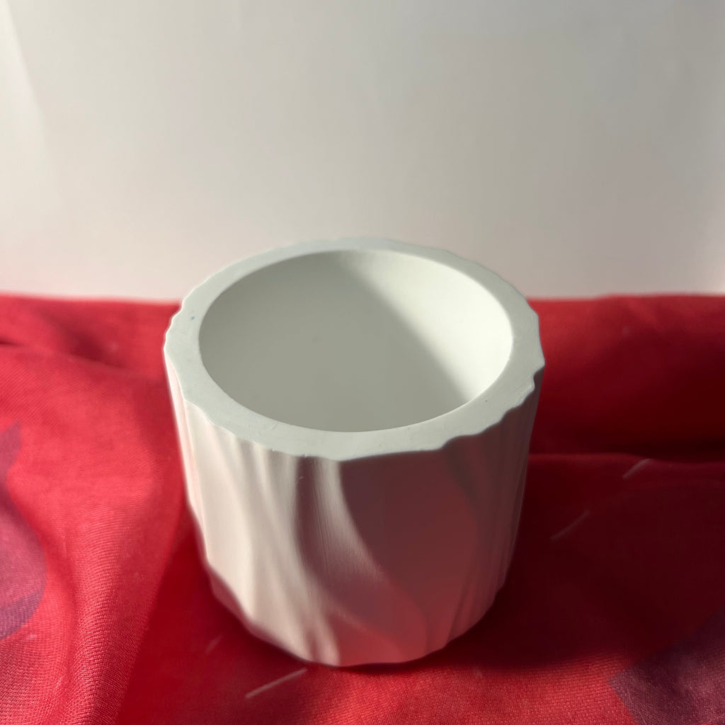 Pote Decorativo ou Mini Vaso trabalhado
